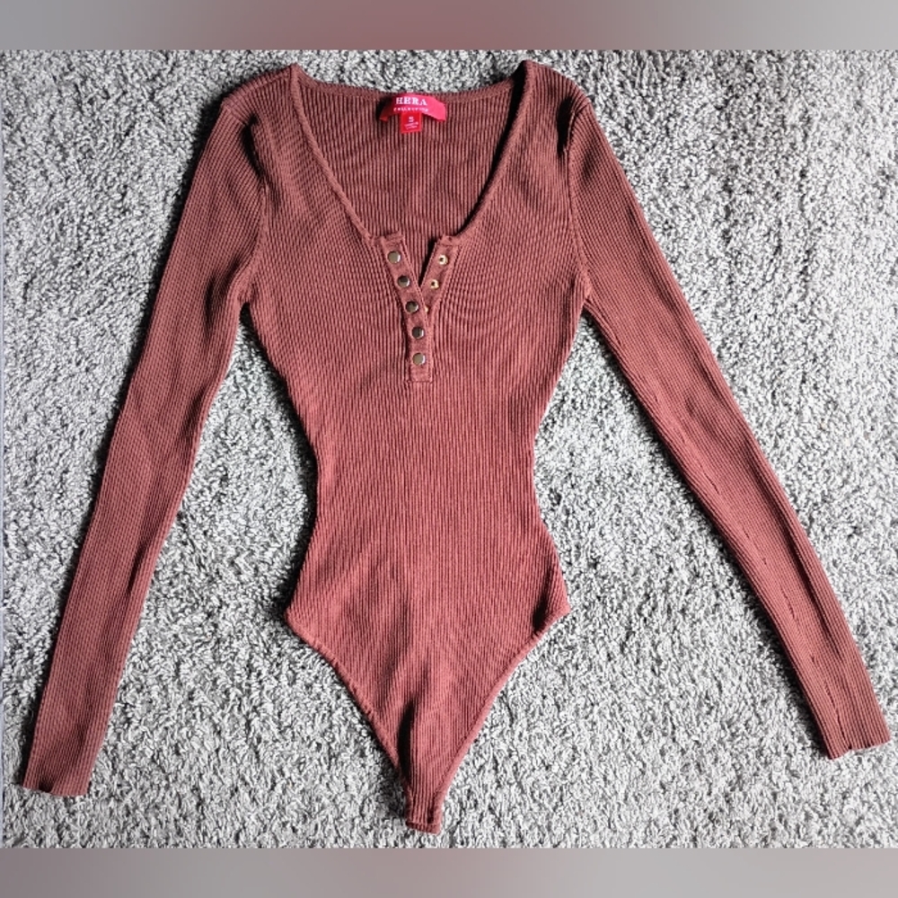Hera Collection Long Sleeved Ribbed Bodysuit